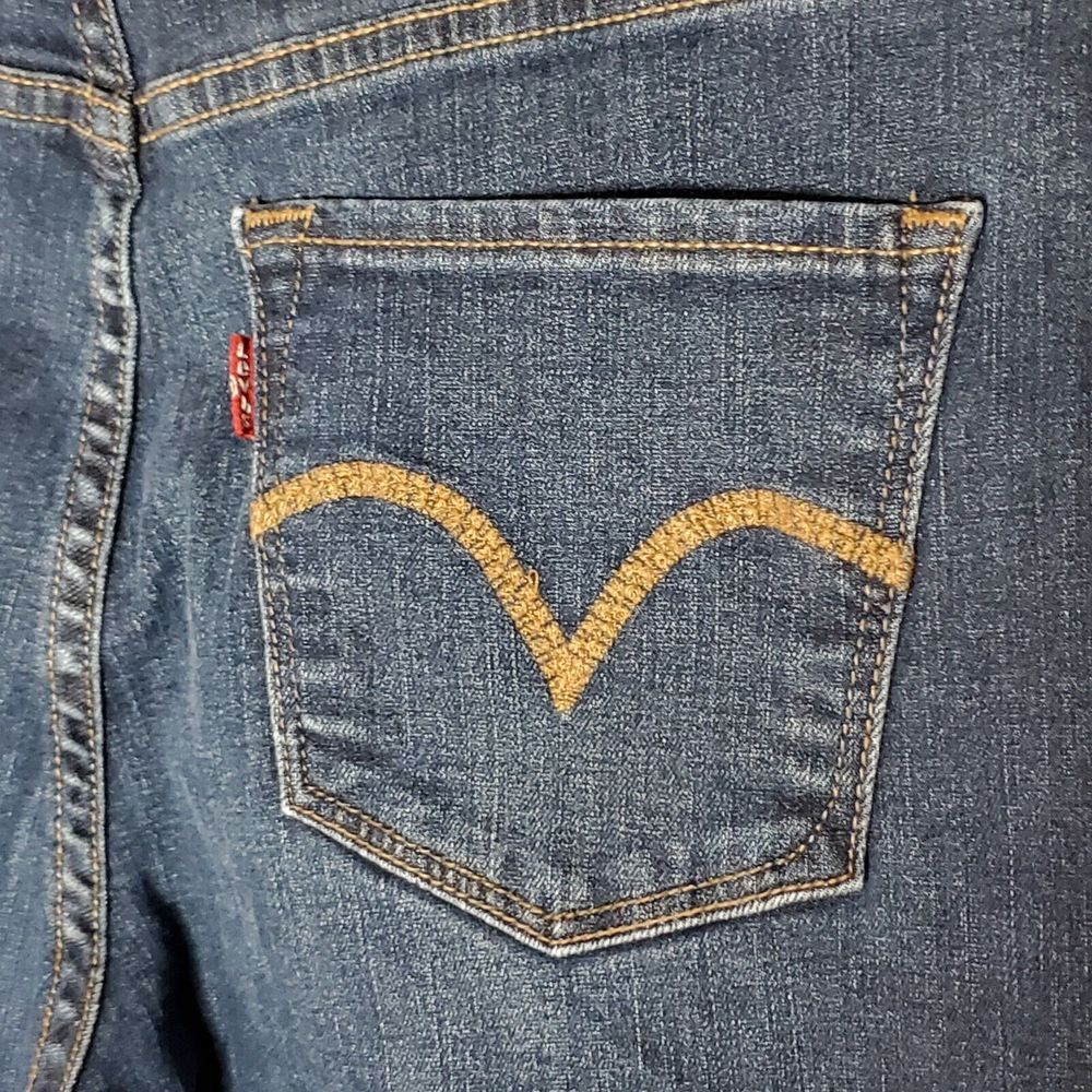 Levi's 512 Womens Size 8P Dark Blue Perfectly Slimming Straight Leg Denim‎ Jeans - Picture 3 of 8